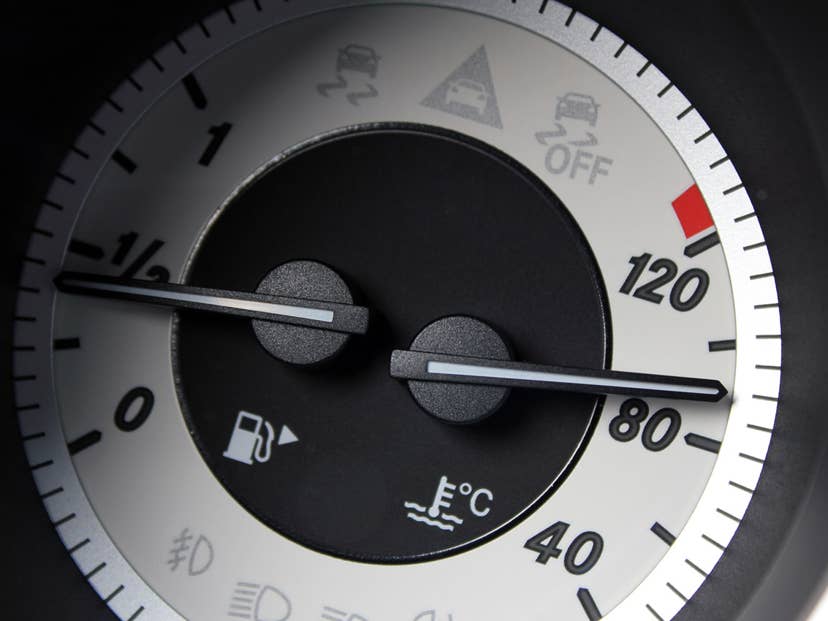 2012 Mercedes-Benz CLS550 temperature and gas gauges