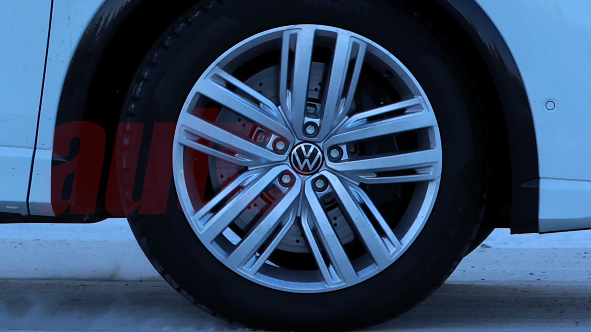 2027 Volkswagen Tiguan R spy shot