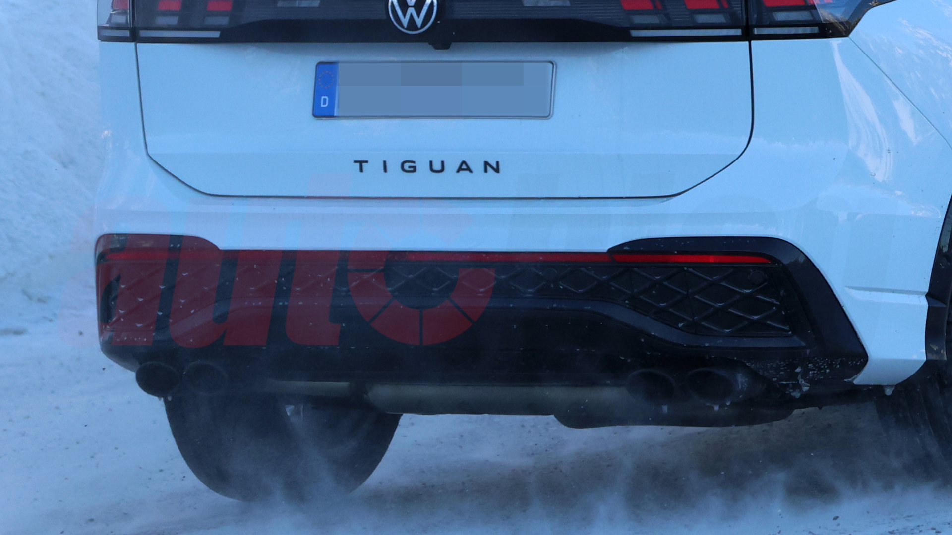 2027 Volkswagen Tiguan R spy shot